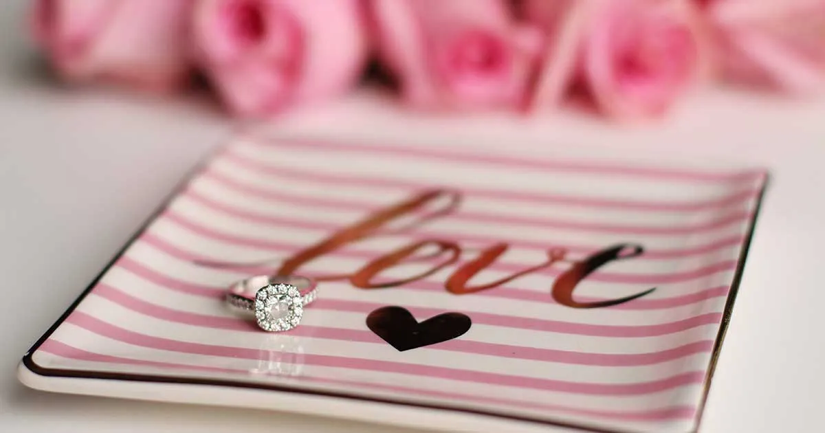 Watch One Man’s Heartfelt Proposal to His Girlfriend — and Her Daughter!